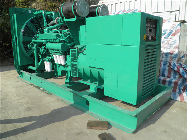 宝坻出租发电机 发电机组厂家：柴油发电机组的控制屏的作用是什么？