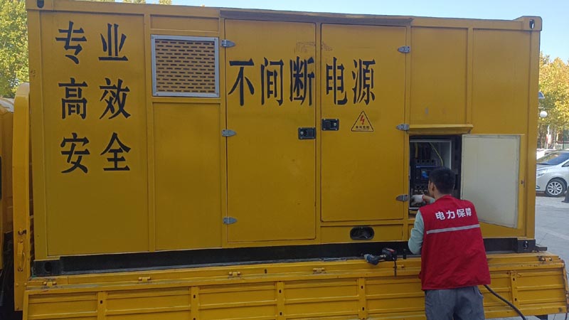 宝坻柴油发电机组和UPS电源配合使用时，如何避免切换过程中的电力中断？